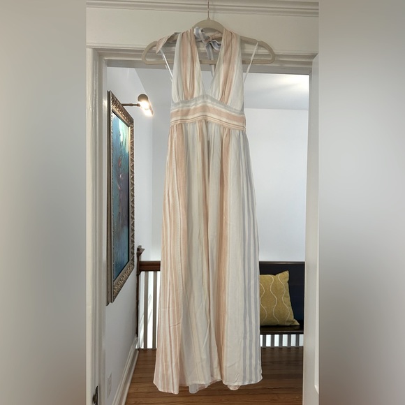 NWT HALTER DRESS BOHEMIAN SIZE SMALL BOUTIQUE BRAND AND FREE BOHO EARRINGS!!! - Picture 3 of 12